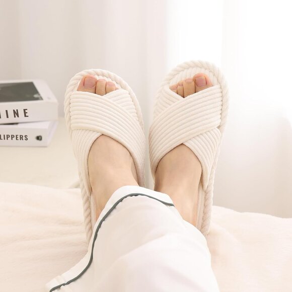 Versatile Womens Open Toe Memory Foam Slippers - Ideal for Indoors and Outdoors - Picture 3 of 7